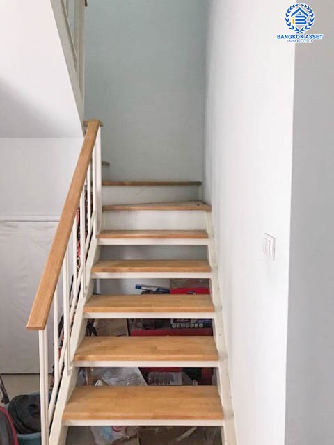 *****ทาวน์เฮ้าส์มือสองย่านนนทบุรี ม.เดอะคัลเลอร์สพรีเมี่ยม เฟส3 บางกรวย-ไทรน้อย หลังมุม! เนื้อที่มากถึง 20.5 ตร.ว. ฟังก์ชัน 3 ห้องนอน 2 ห้องน้ำ 2 ที่จอดรถ แถมฟรี! 2 เครื่องปรับอากาศ บนทำเลเชื่อมต่อถ.บางกรวย-ไทรน้อย, ถ.กาญจนาภิเษก, ถ.ชัยพฤกษ์, ถ.รัตนาธิเบศร์